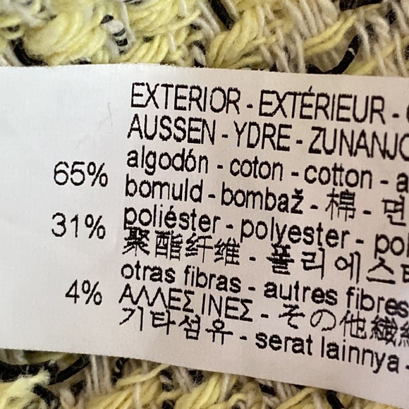 NWT. Zara Yellow Textured Frayed Crop Strappy Top with Buttons. Size L. - Picture 9 of 10